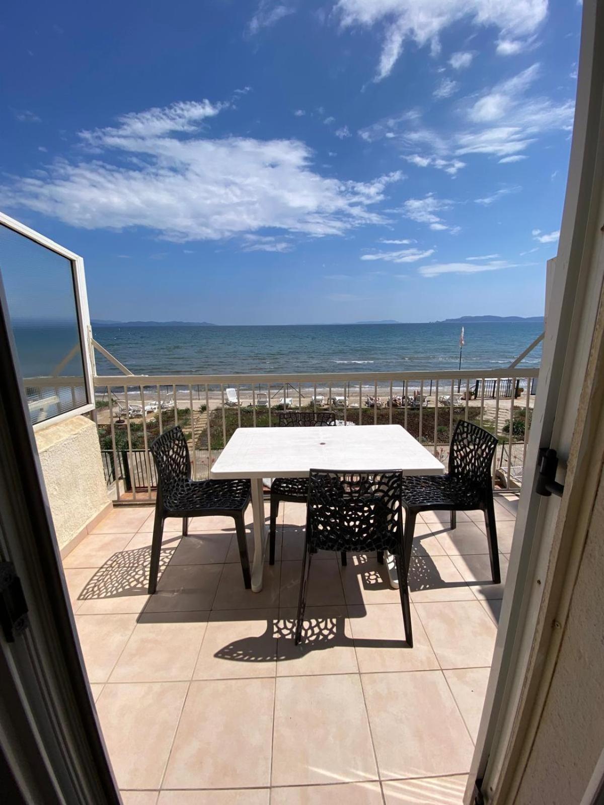 Le Surplage Hyères Buitenkant foto